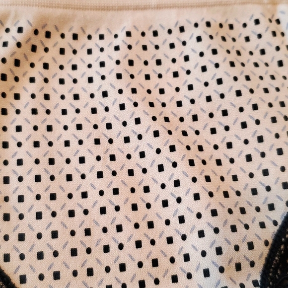 Victoria secret hiphugger panties - Picture 3 of 8